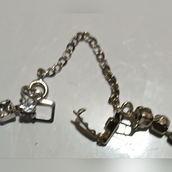 Elegant Silver Sapphire Bracelet - Picture 3 of 3